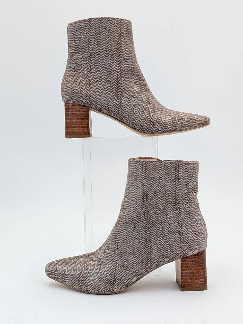 Coconuts by Matisse Sz 7 Herringbone Tweed Stacked Block Heel Ankle Booties